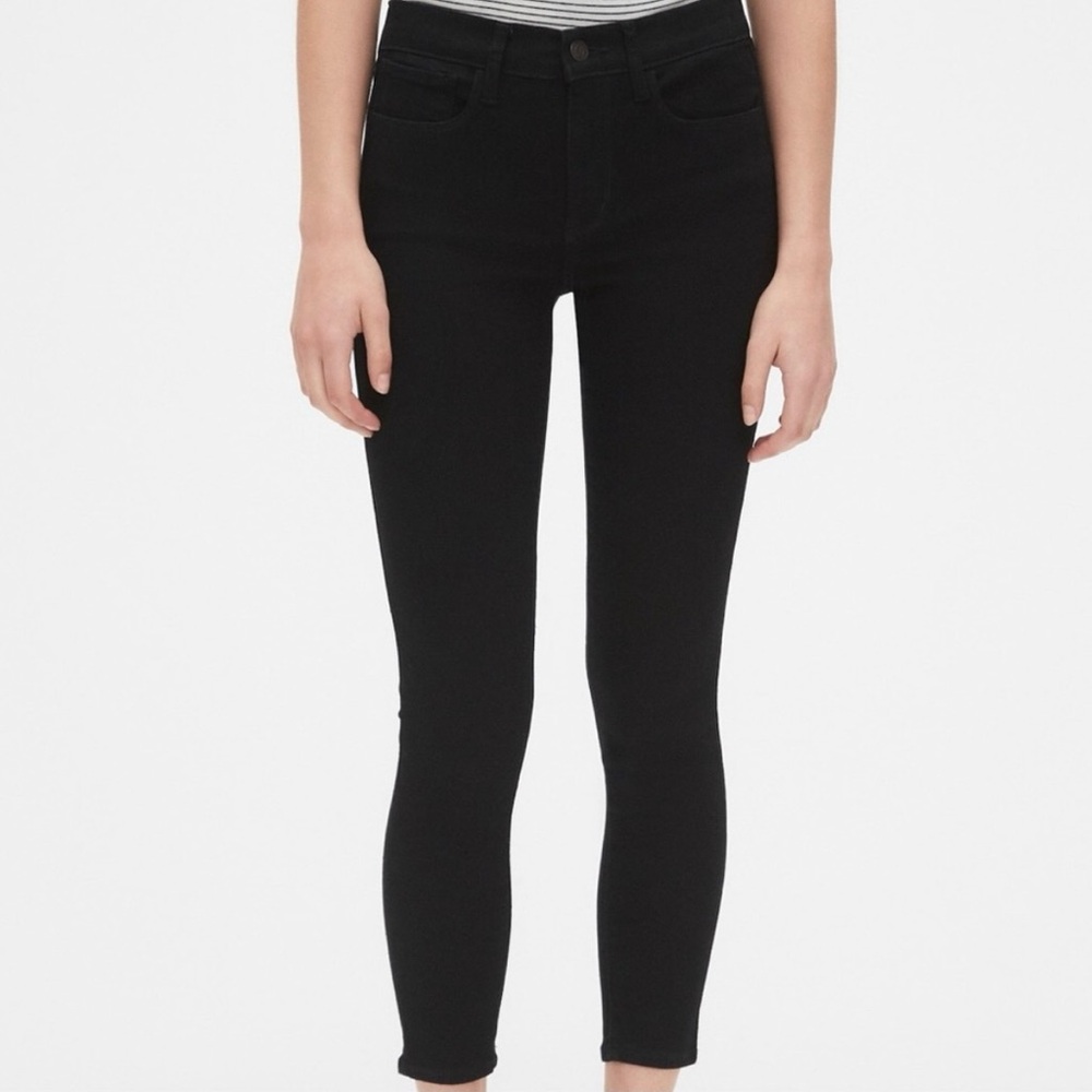 Gap Mid Rise Favorite Jeggings